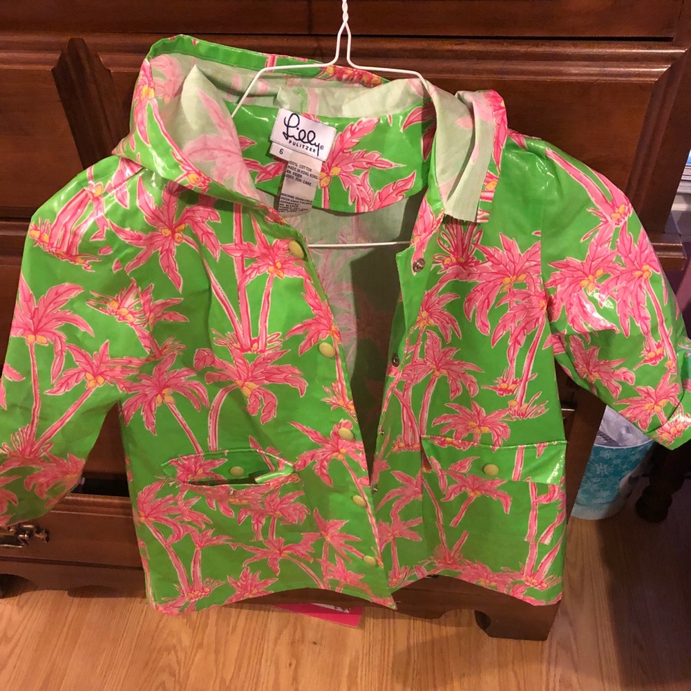 Girls’ size 6 vintage Lilly Pulitzer rain coat